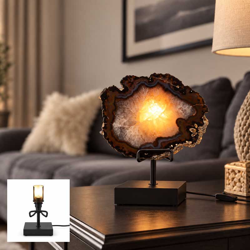 Agaat lamp Nova met zwarte standaard in een warm en sfeervol interieur