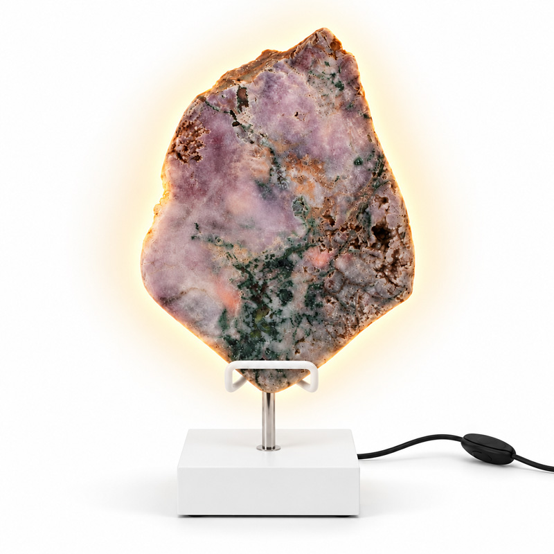Roze Amethist Lamp Blossom op witte standaard met natuurlijke roze, paarse en groene tinten