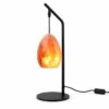 Zoutlamp Elm met hangende natuurlijke zoutsteen aan zwarte metalen standaard