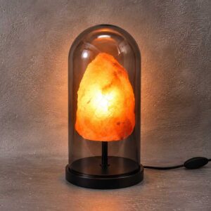 Zoutlamp Aurora met zwarte voet en warme verlichting – Plant a Tree