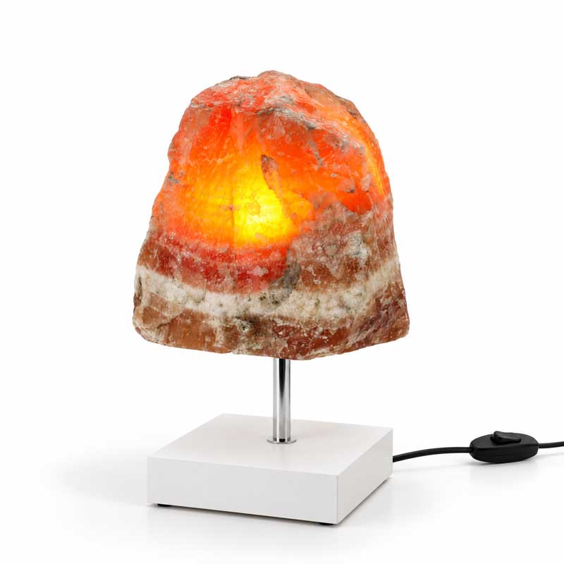 Aragoniet Edelsteen Lamp Golden Flame met warme goudgele en oranje verlichting, natuurlijke kristalstructuren en witte vierkante standaard.