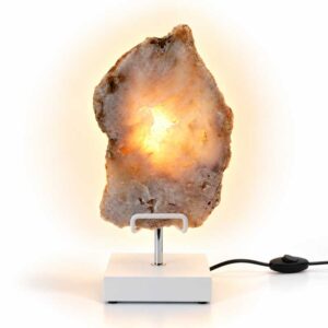 Roze Amethist Edelsteen Lamp Rose Aura met zachte roze en crèmekleurige kristalstructuren, warme goudgele lichtgloed en moderne witte standaard.
